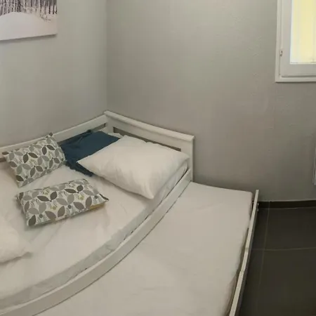 Boost Your Immo Six Fours Les Plages Marines D'aryana 876 Appartement *